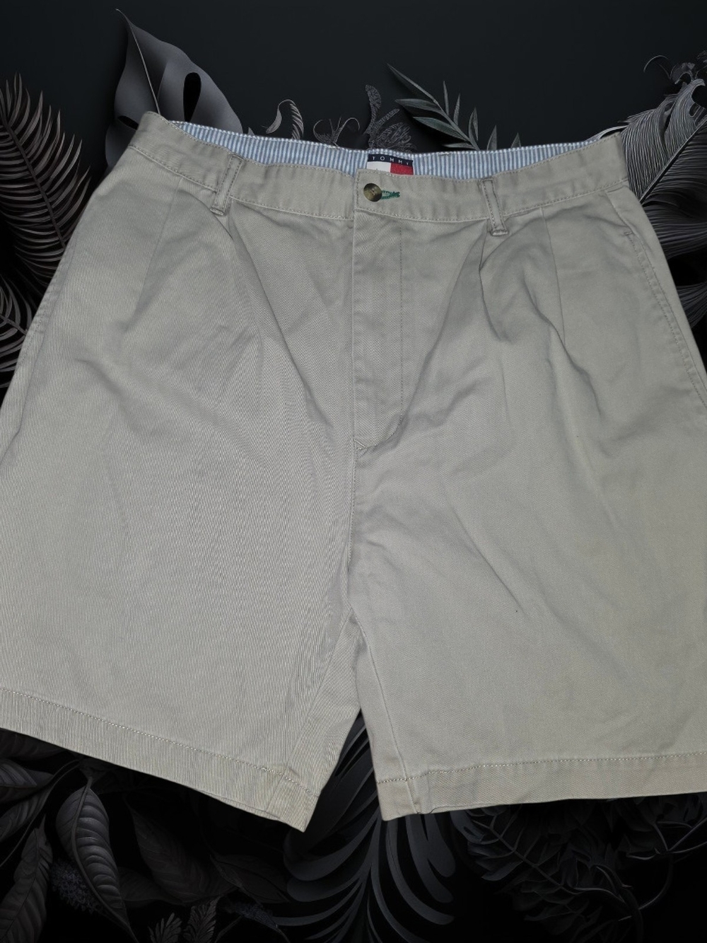 Tommy Hilfiger Beige Flat-Front Men's Shorts